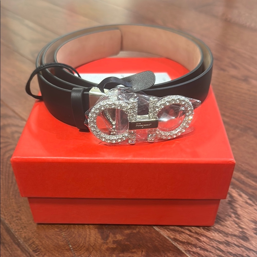 Salvatore Ferragamo Black and Silver Belt Fashion Accessory